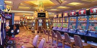 Gem Saviour slot game interface on kembarbola showing reel layout and symbol paytable